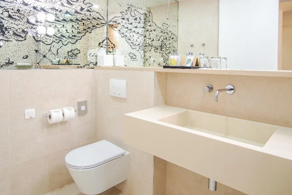 SINGLE CLASSIC WITH BALCONY Room, Amfora Hvar Grand Beach Resort, Split