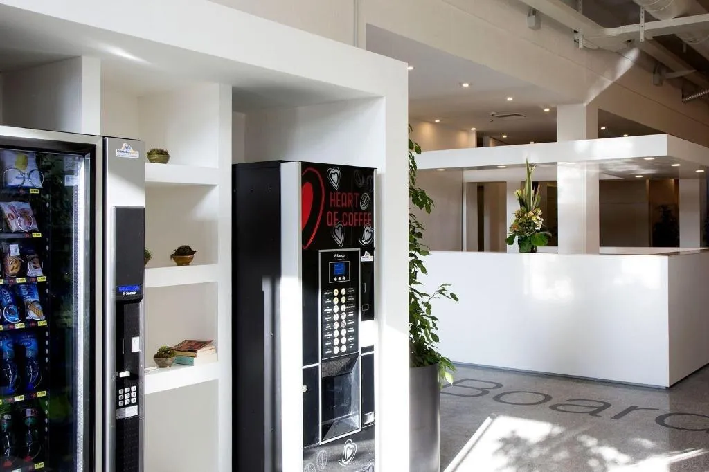 Sports and Entertainment, Bed and Boarding - Hostel, Naples