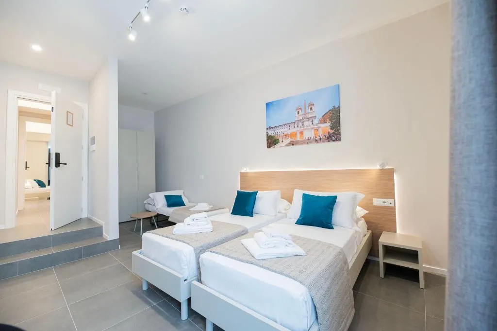 TRIPLE STANDARD Room, Imperium Suite Trevi, Rome