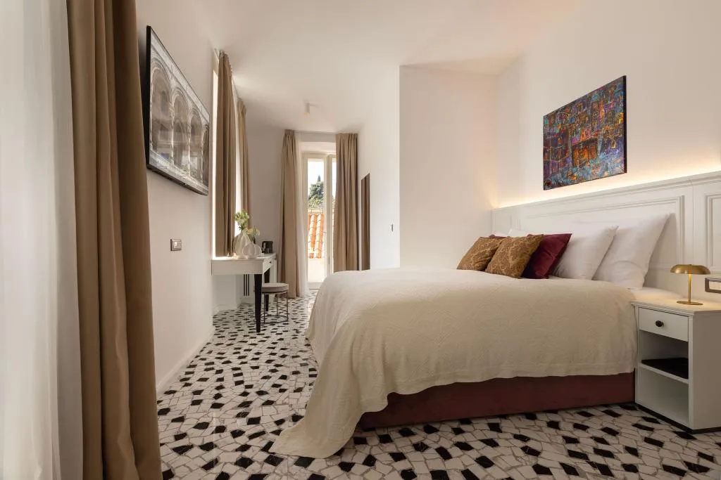 DOUBLE SUPERIOR WITH BALCONY Room, Heritage Hotel Lucia, Dubrovnik