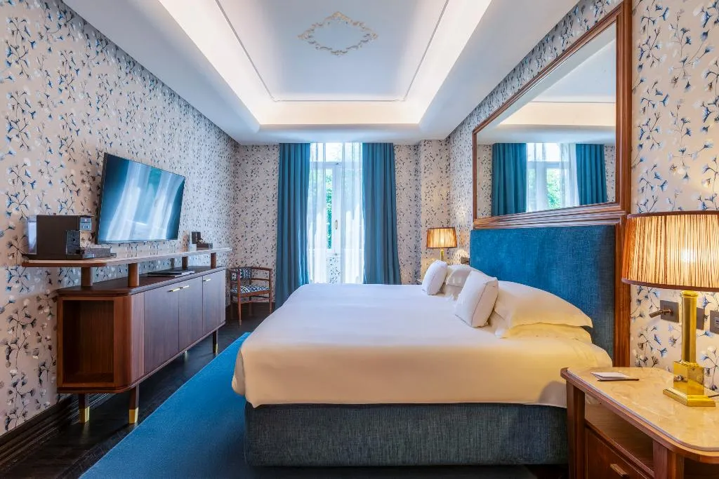 JUNIOR SUITE CLASSIC Room, Regency, Florence