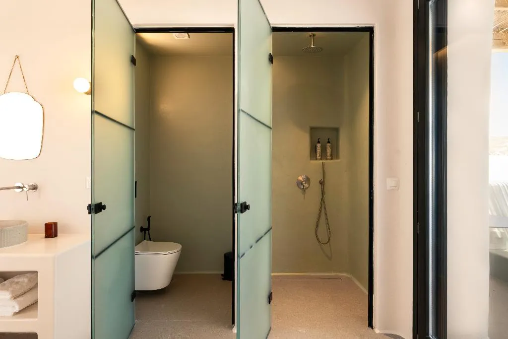 SUITE WITH JACUZZI Room, Koukoumi Vegan Boutique Hotel, Mykonos