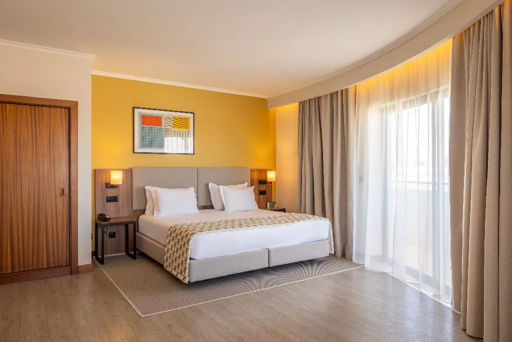 DOUBLE PREMIUM Room, Holiday Inn Algarve Albufeira, an IHG Hotel, Algarve