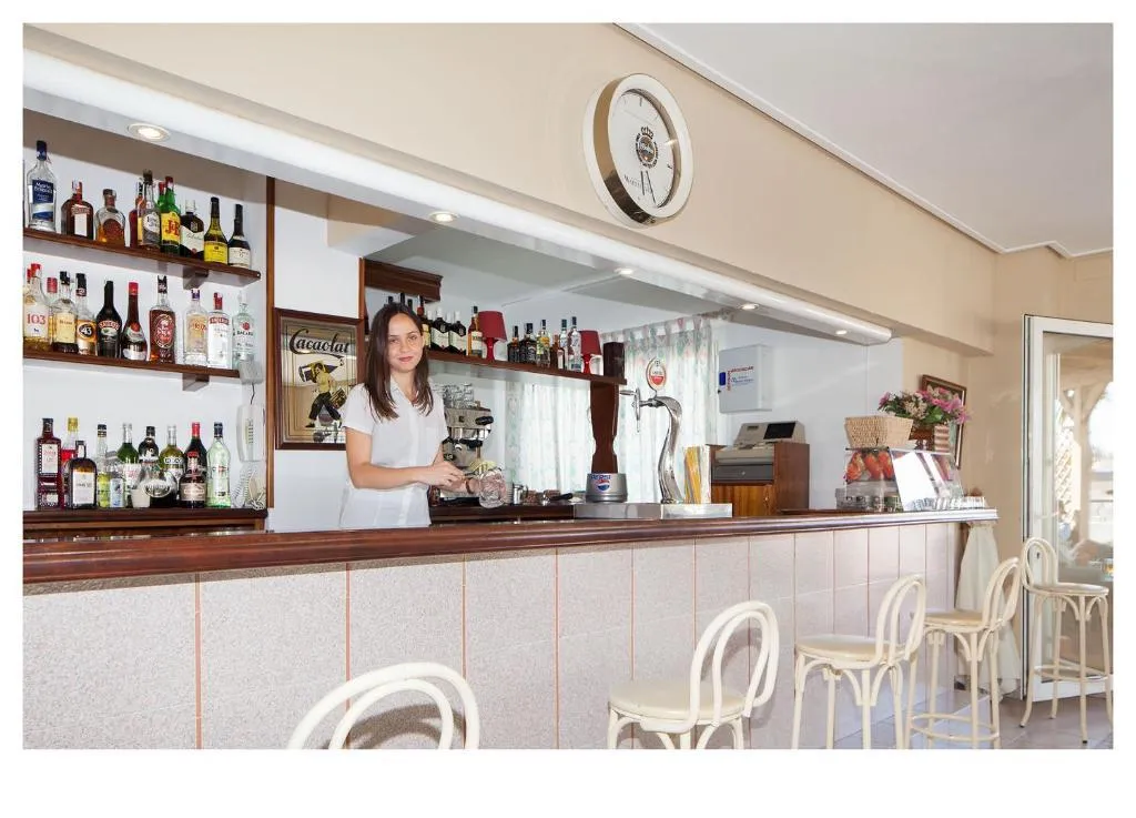 Bar, Ninays, Costa Brava