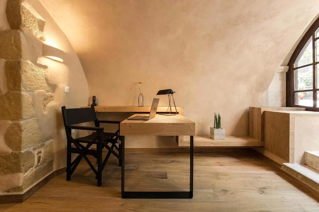 Lobby, J&G Suites, Crete