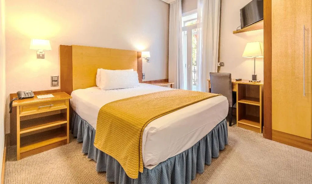 Double or Twin BASIC Room, ITC Mora by Soho Boutique, Madrid
