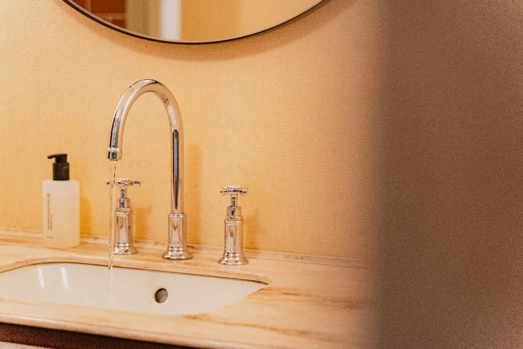 Double or Twin DELUXE Room, Hotel Mercier, Amsterdam