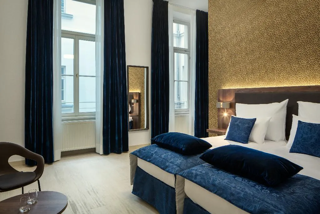 DOUBLE DELUXE Room, Michelangelo Grand Hotel, Prague