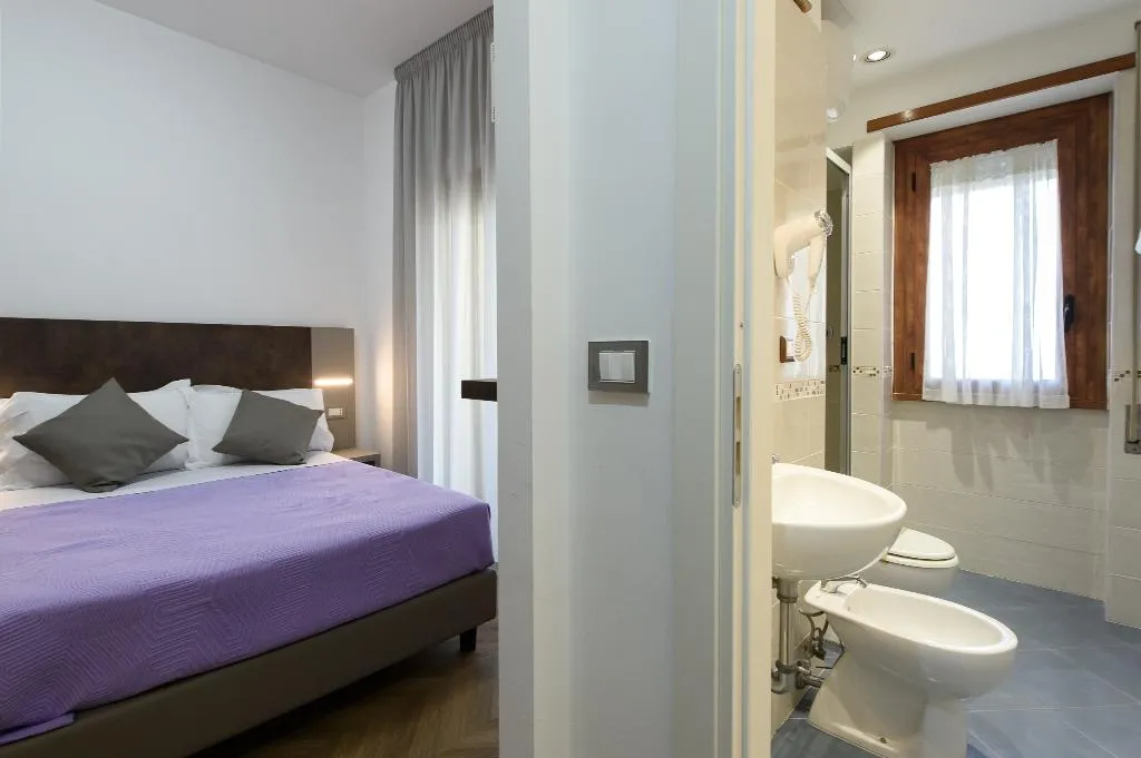 DOUBLE SUPERIOR Room, Hotel Casa Tra Noi, Rome