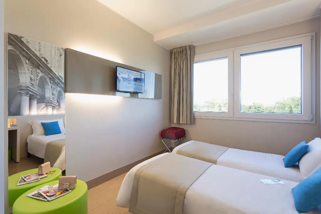 TWIN STANDARD Room, B&B Hotel Milano Cenisio Garibaldi, Milan