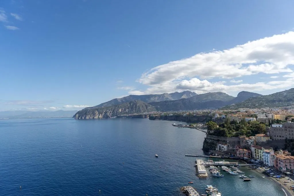 General view, Belair, Naples