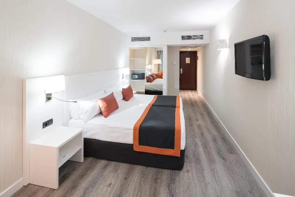 DOUBLE SINGLE USE PREMIUM Room, Catalonia Sabadell, Barcelona