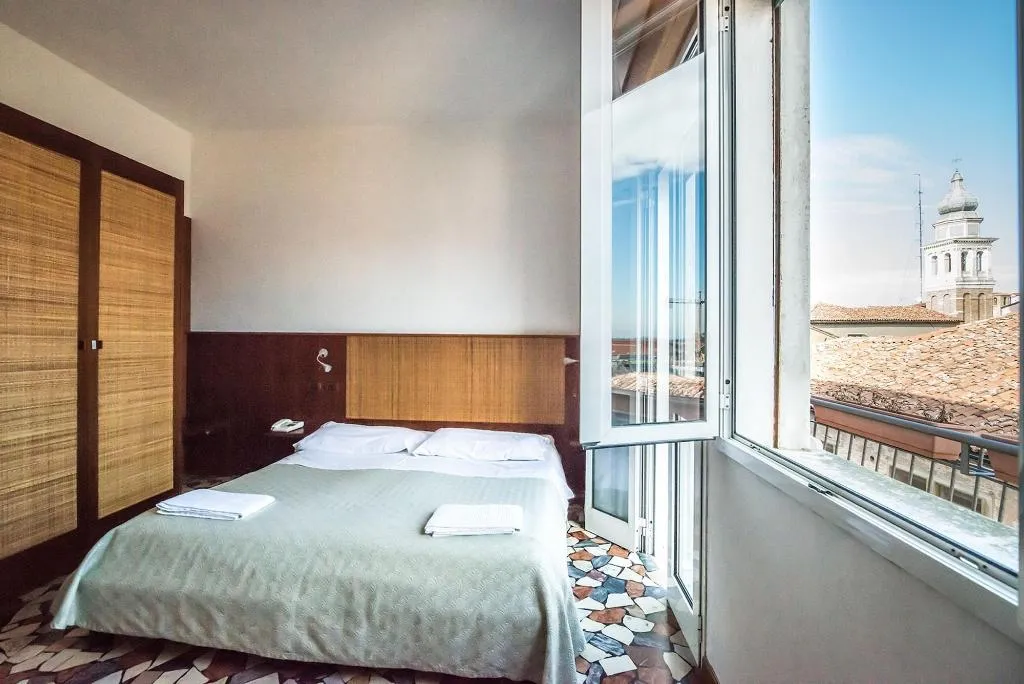 Room, Hotel Clodia, Venice
