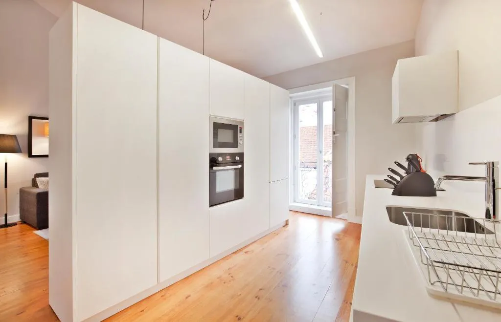 APARTMENT SUPERIOR THREE BEDROOMS Room, Lisbon Five Stars Apartments Combro 7, Lisbon