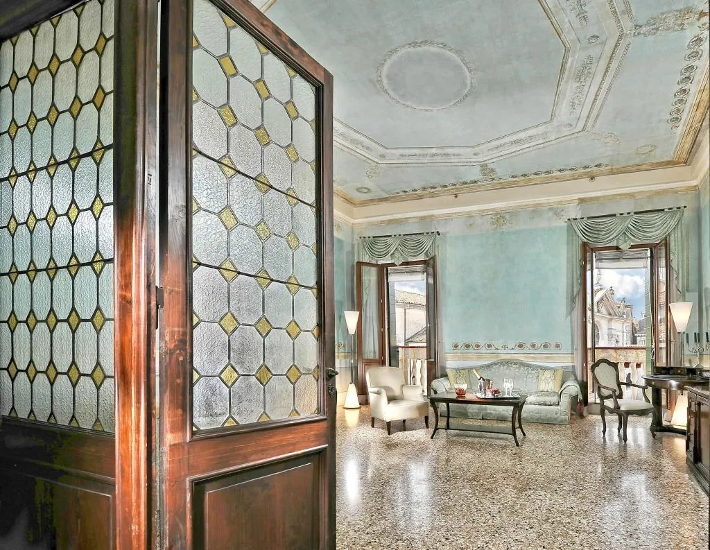 General view, Palazzo Vitturi, Venice