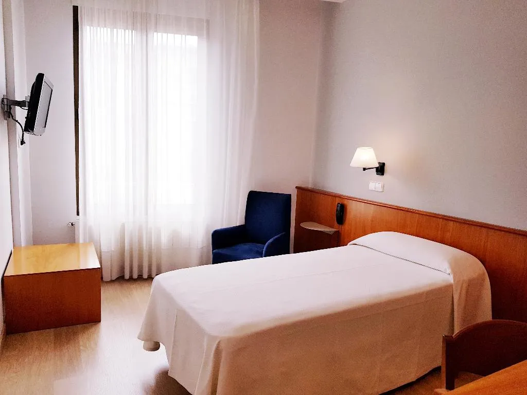 SINGLE STANDARD Room, Peninsular, Costa Brava