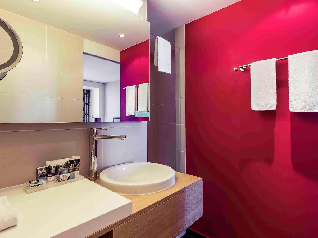 TWIN CLASSIC Room, Mercure Amsterdam City Hotel, Amsterdam