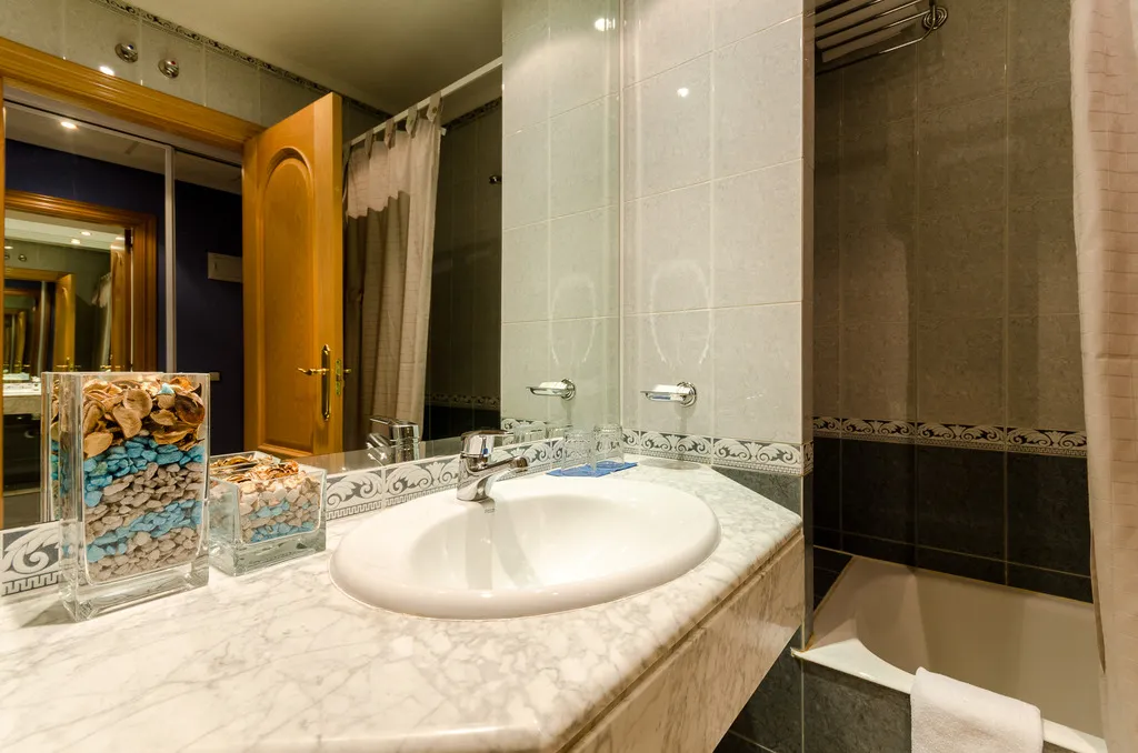 QUADRUPLE STANDARD Room, Checkin Parla Madrid, Madrid