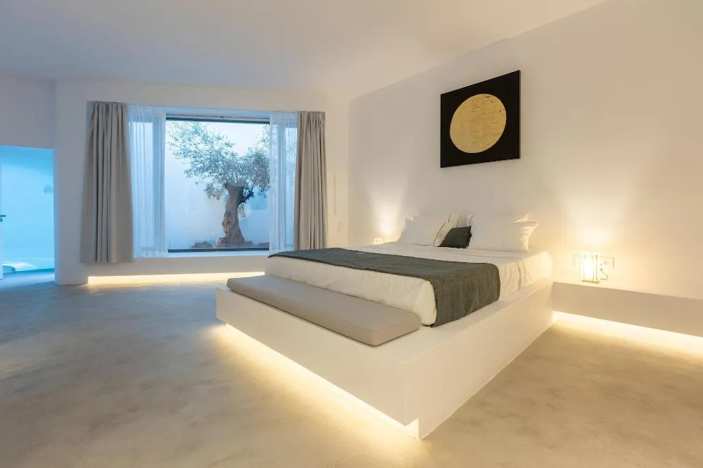 Room, Heavens Edge by Mr and Mrs White, Santorini