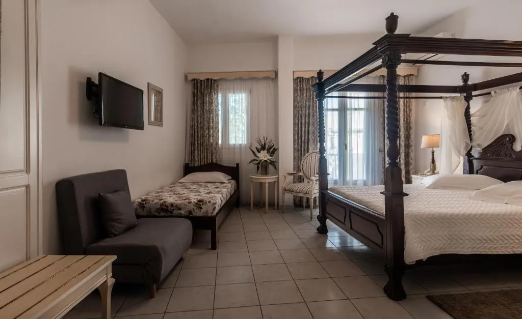 General view, Villa Zampeta Hotel, Santorini