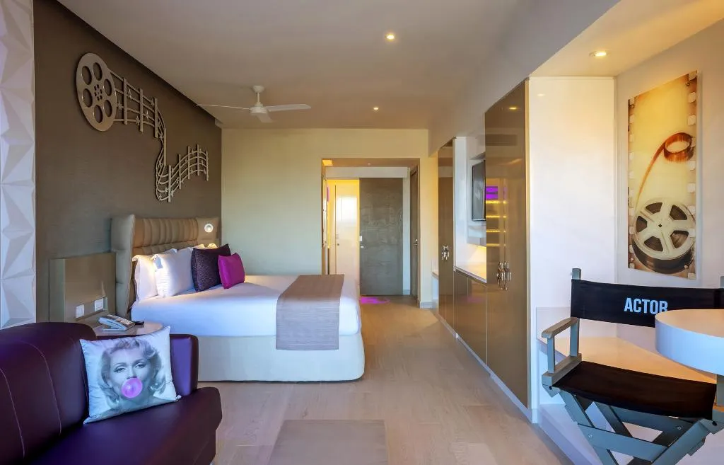 JUNIOR SUITE STANDARD Room, Planet Hollywood Adult Scene - All-Inclusive Resor, Cancun Area