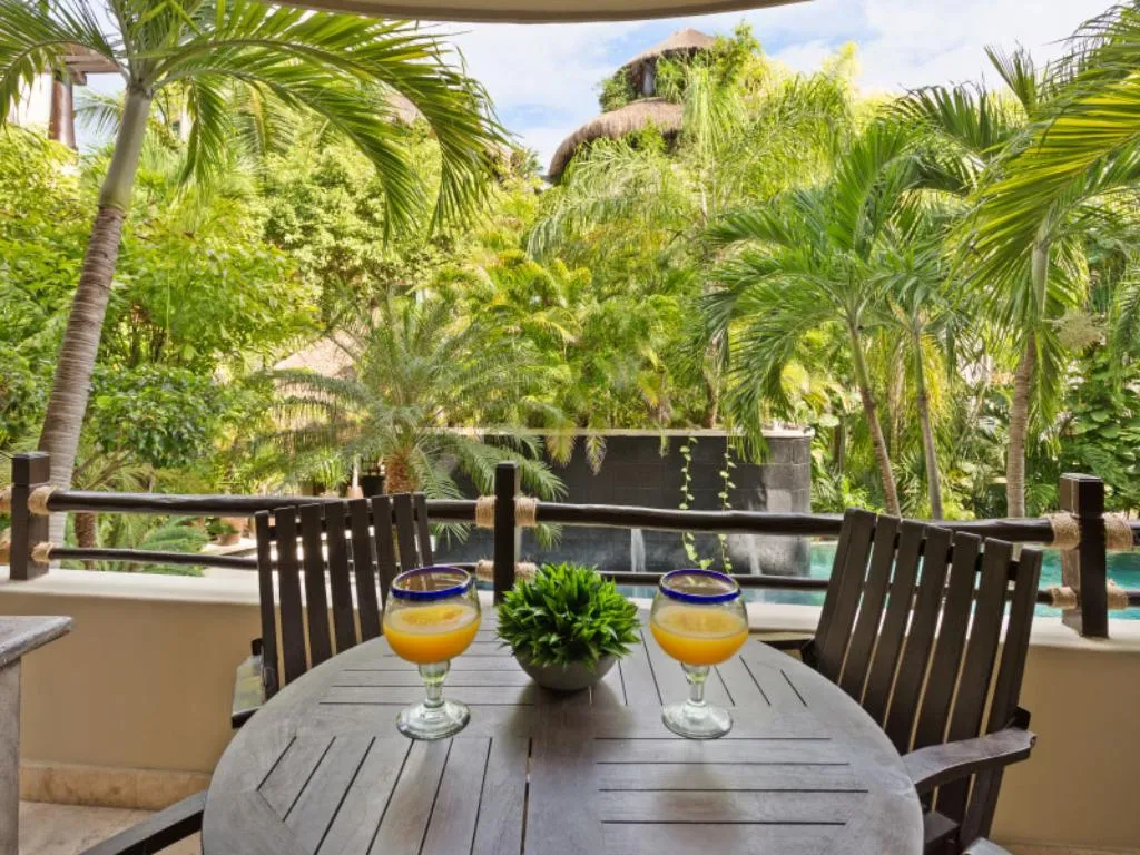 SUITE TWO BEDROOMS Room, El Taj Ocean Front and Beachside Condo Hotel, Playa Del Carmen