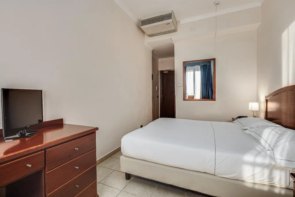 DOUBLE SINGLE USE ECONOMY Room, Hotel Mediterraneo, Rome