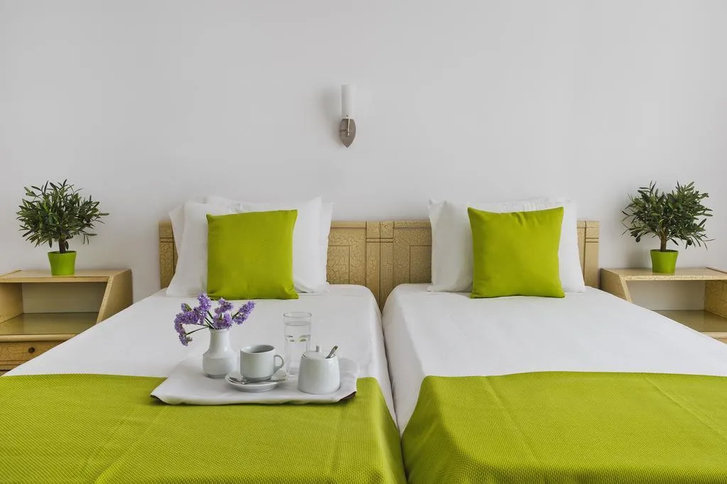 Room, Makarios, Santorini