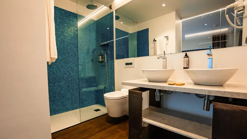 Double or Twin SUPERIOR WITH BALCONY Room, Hills Hotel Lisboa, Lisbon
