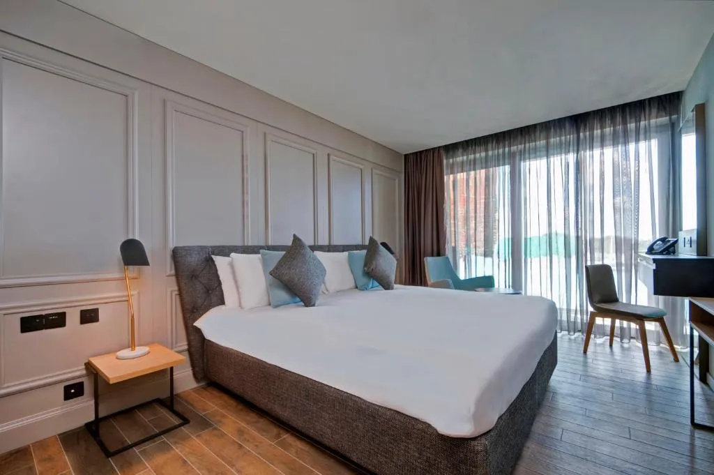 Double or Twin SUPERIOR SEA VIEW Room, Land's End Boutique Hotel, Malta