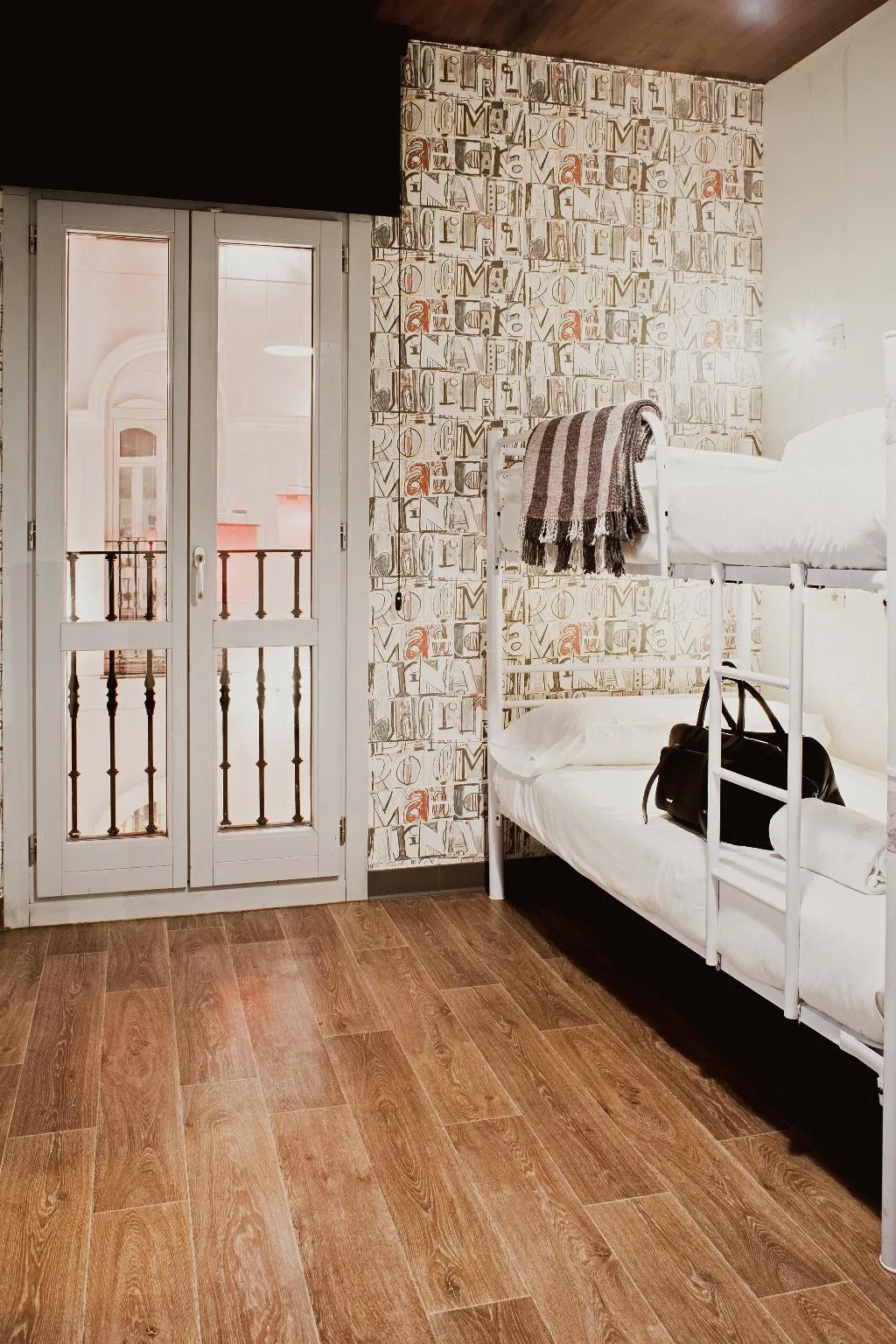 Bed in dormitory CAPACITY 8 Room, Room Ventura, Madrid