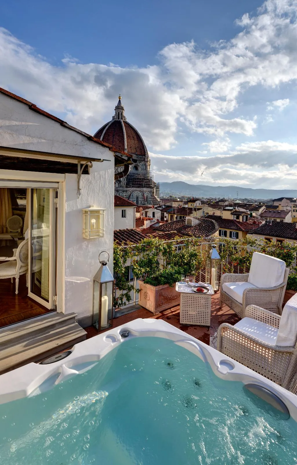 SUITE WITH PRIVATE POOL Room, Brunelleschi Hotel, Florence