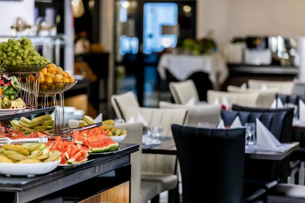 Restaurant, Prestige Deluxe Hotel Aquapark Club, Varna