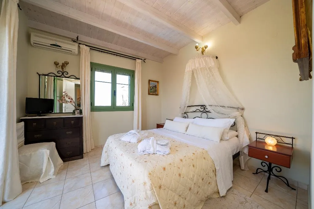 VILLA LUXURY SEA VIEW Room, Monambeles Villas, Kefallinia