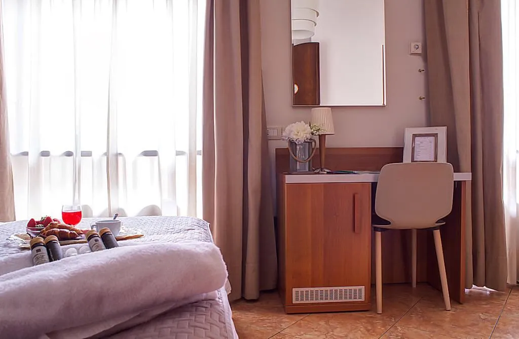 TWIN STANDARD Room, Ares Hotel Milano, Milan