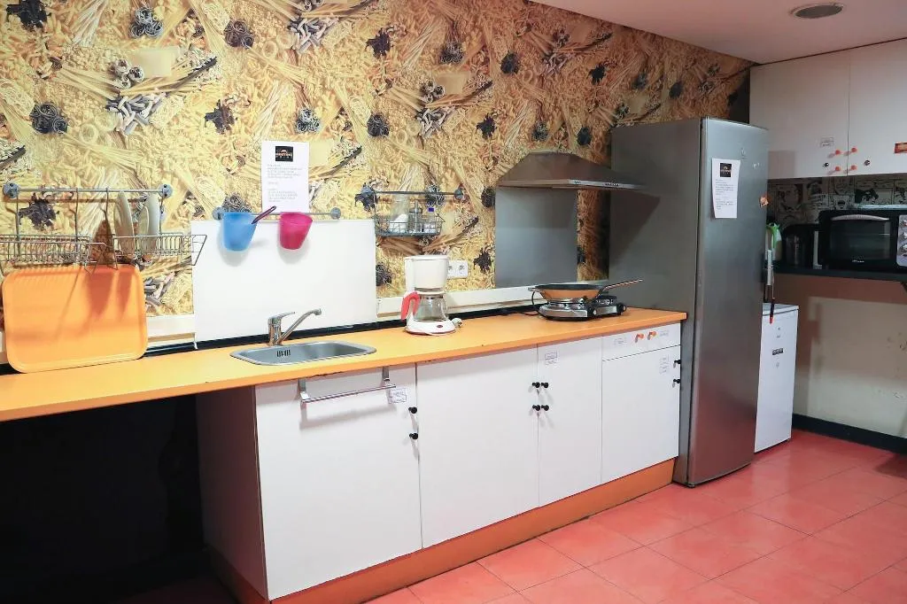 Restaurant, Hostels Meetingpoint, Madrid