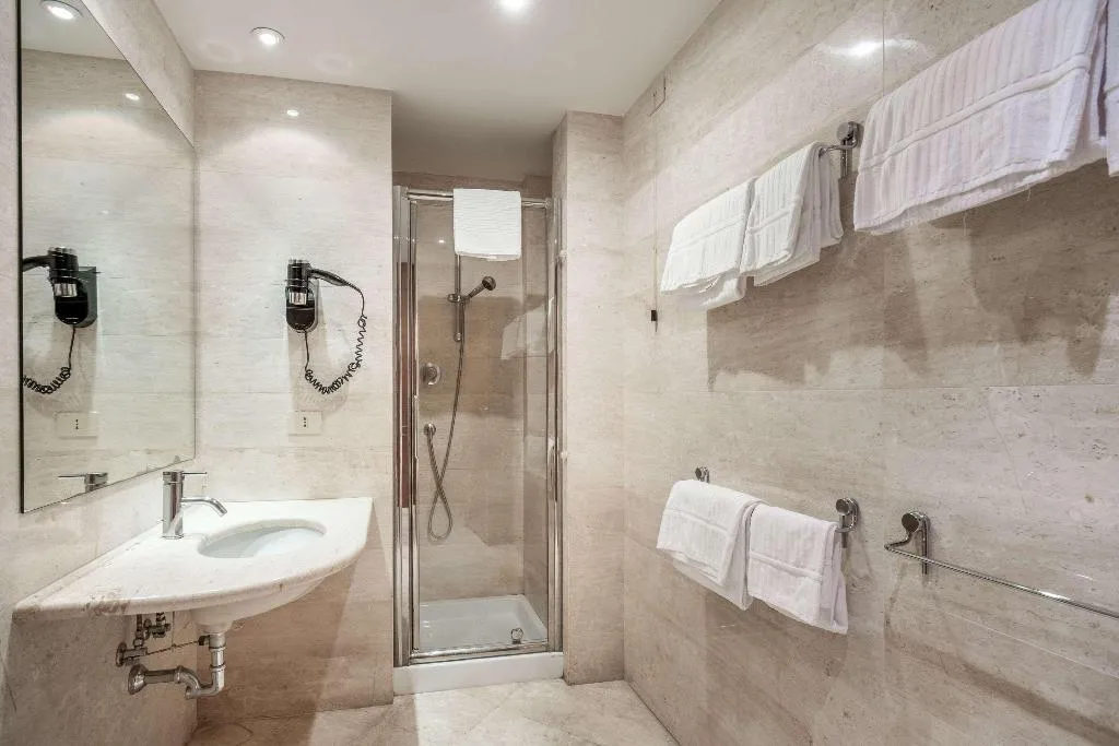 DOUBLE STANDARD Room, Comfort Hotel Fiumicino City, Rome