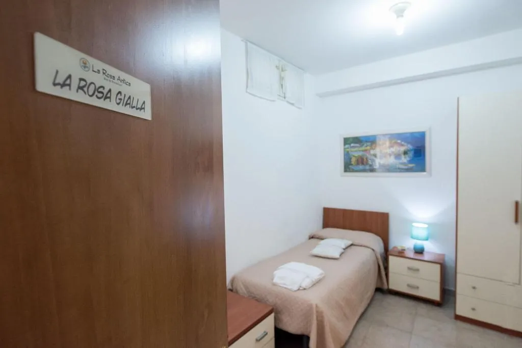 Room, La Rosa Antica, Catania