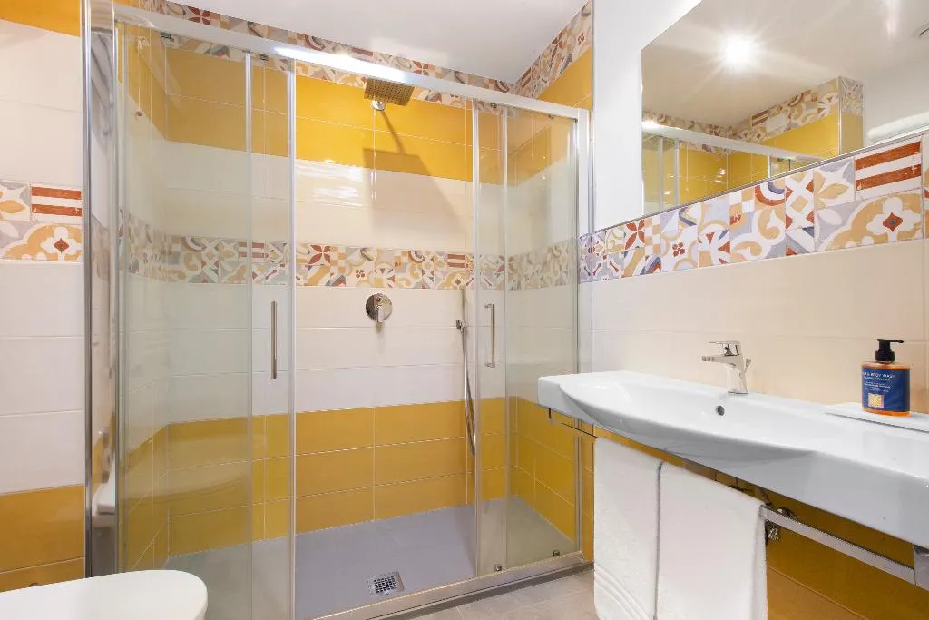Double or Twin STANDARD Room, O Sole Mio, Naples