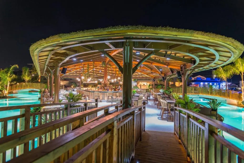 Bar, Letsos, Zante