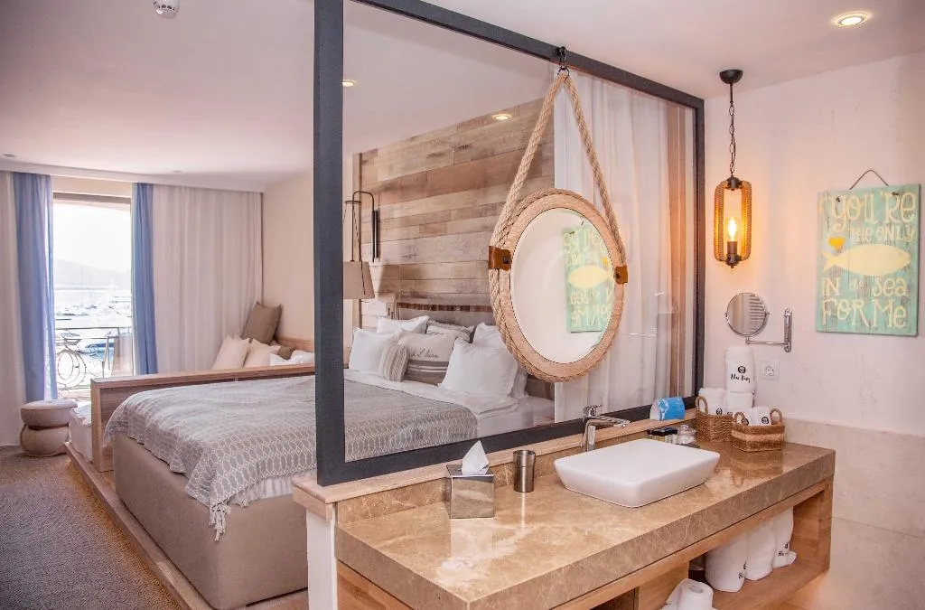 DOUBLE DELUXE SEA VIEW Room, Blu Bay Boutique Hotel, Bourgas