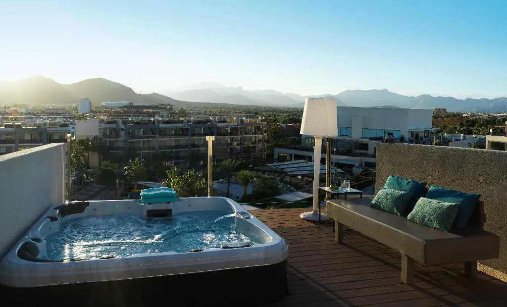 JUNIOR SUITE SUPERIOR Room, Zafiro Palace Alcudia, Majorca