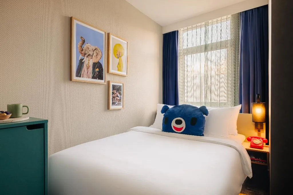 DOUBLE COMFORT Room, Leonardo Hotel Amsterdam Leidse Square, Amsterdam