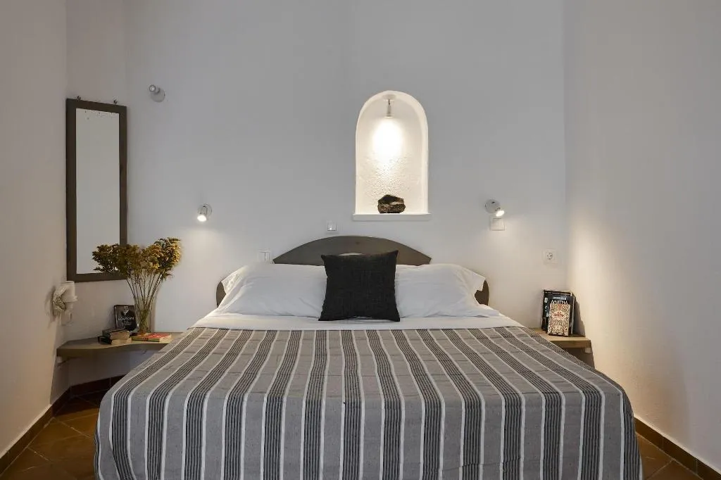 Room, Allure Breeze Suites, Santorini