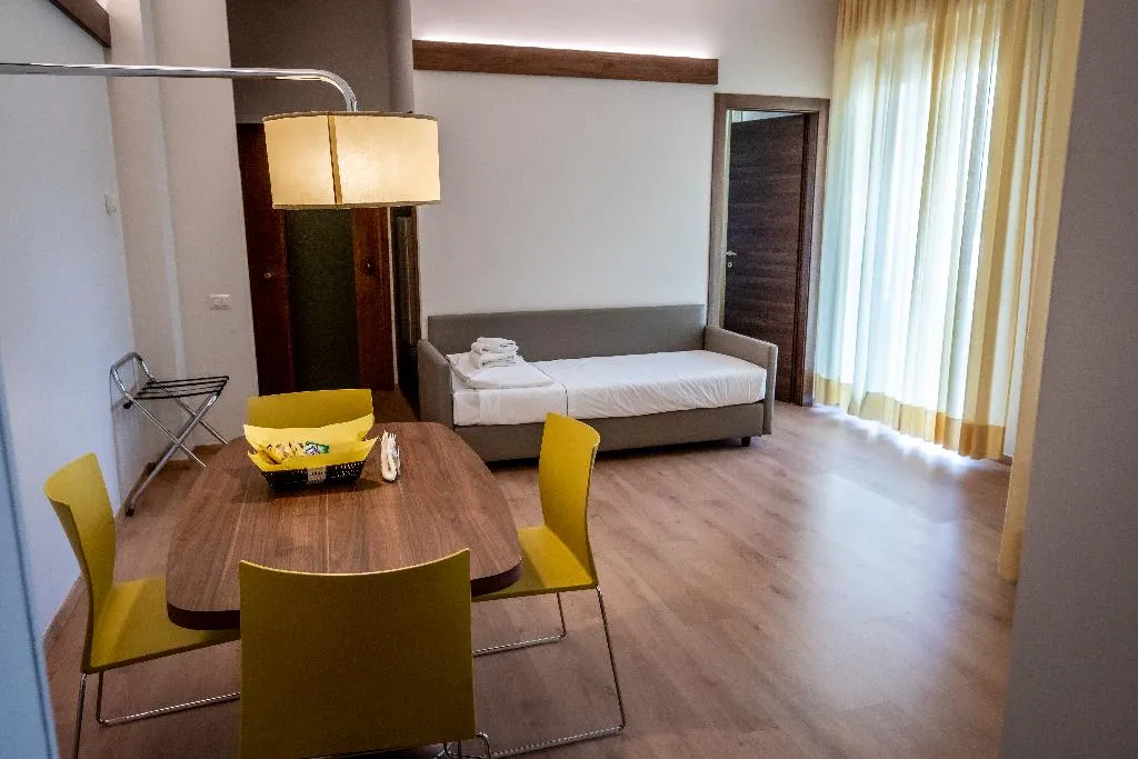 APARTMENT CAPACITY 3 ONE BEDROOM Room, Residence Porta Al Prato, Florence