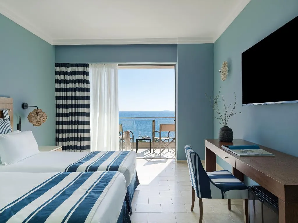 TRIPLE SEA FRONT Room, Kalamaki Beach, Athens