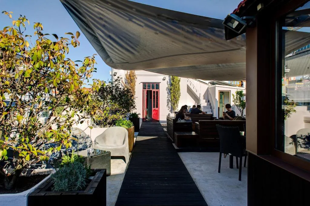 Terrace, Rivoli Cinema Hostel, Porto