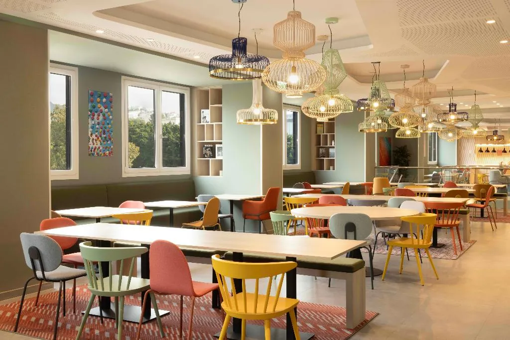 Restaurant, Hampton By Hilton Malaga Martiricos, Costa Del Sol