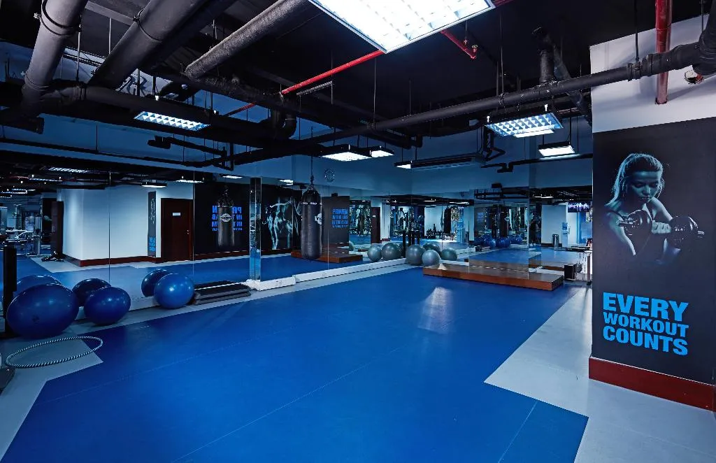 Sports and Entertainment, Roda Amwaj Suites Jumeirah Beach Residence, Dubai
