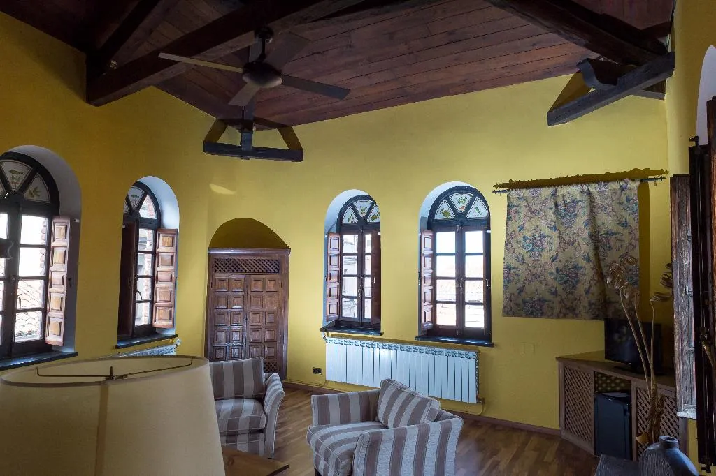 SUITE STANDARD Room, Palacio de Valderrabanos, Madrid